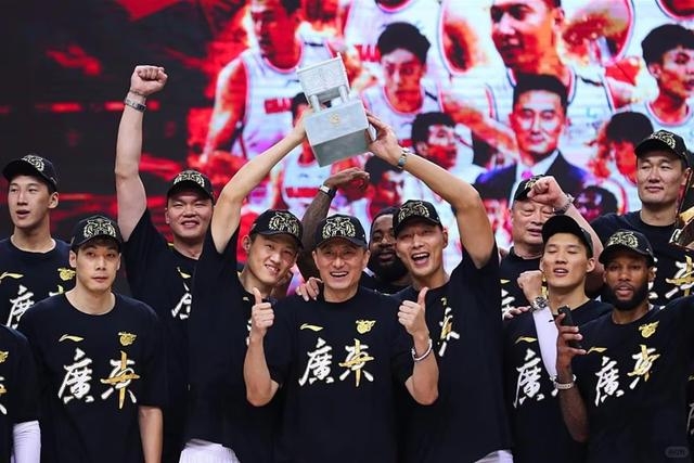 爱游戏下载-深圳队绝杀灰熊，易建联惊艳四座