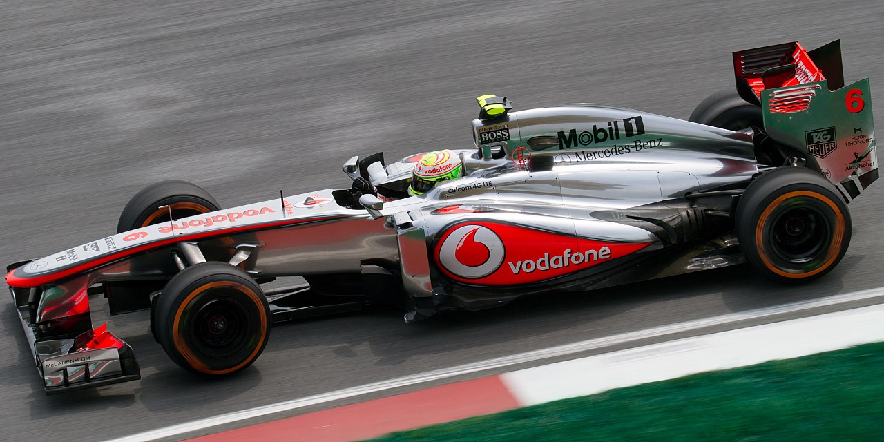 梅赛德斯力克雷诺车队，佩雷兹状态火热